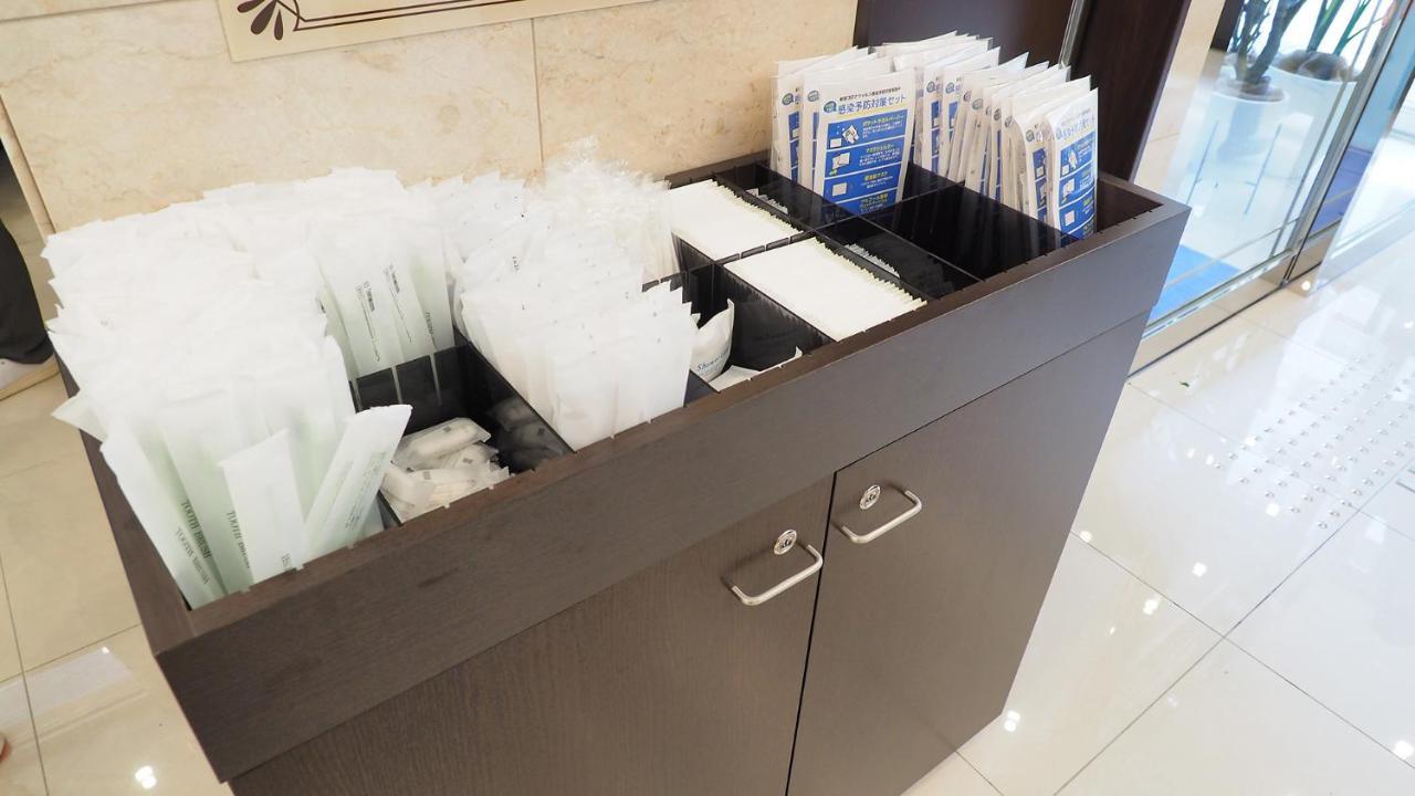 Toyoko Inn Yokohama Shiei-Chikatetsu Center Minami-Eki Extérieur photo