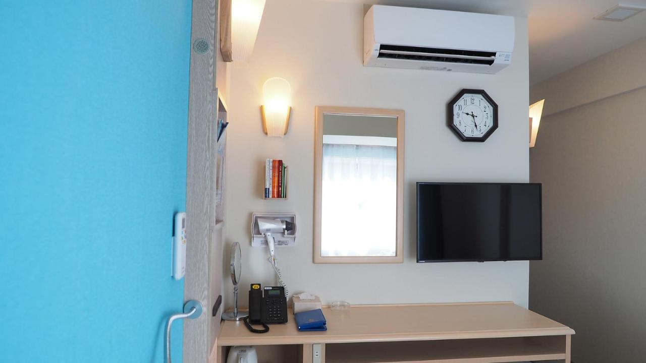 Toyoko Inn Yokohama Shiei-Chikatetsu Center Minami-Eki Extérieur photo