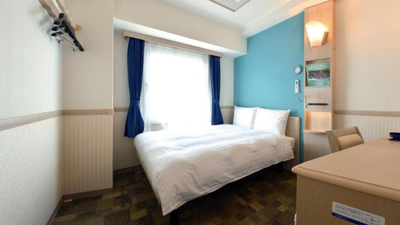 Toyoko Inn Yokohama Shiei-Chikatetsu Center Minami-Eki Extérieur photo